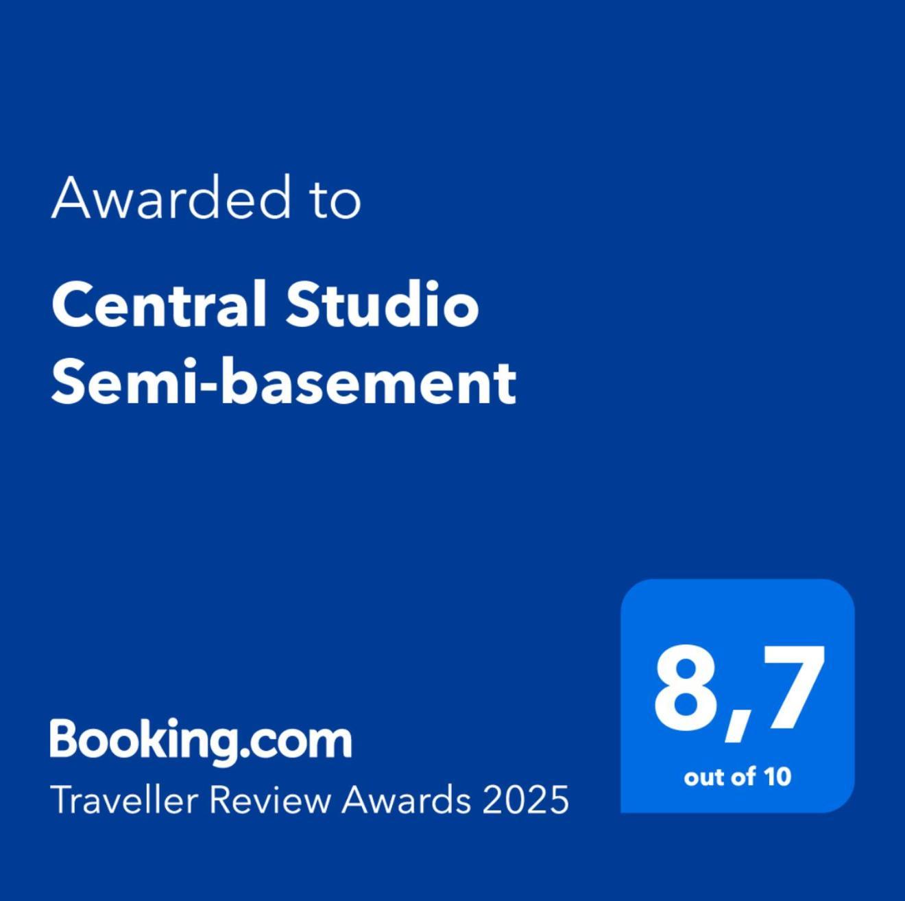 Central Studio Semi-Basement イラクリオン エクステリア 写真